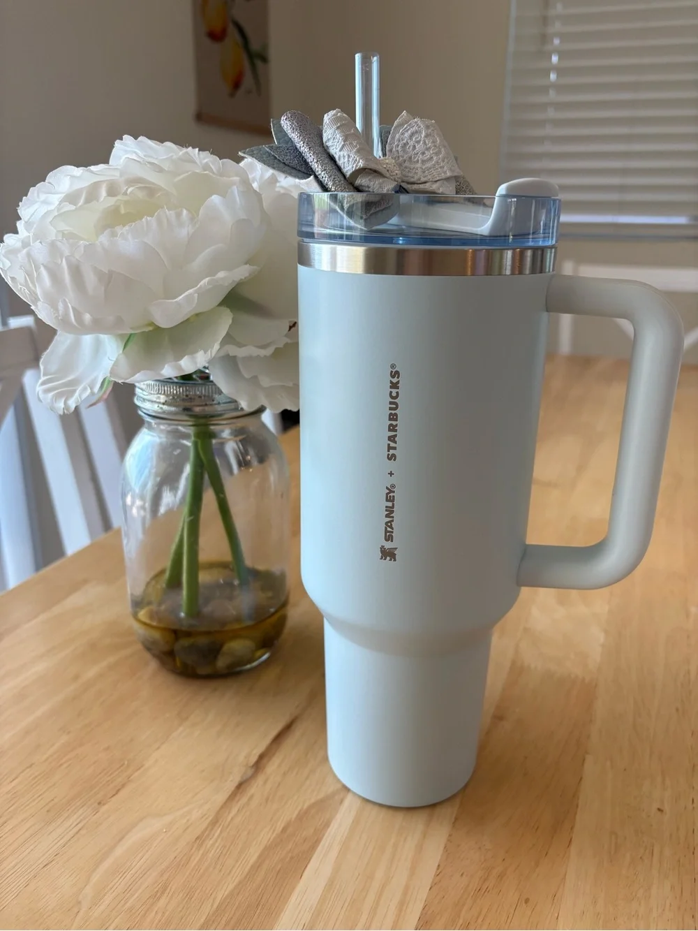 Stanley Starbucks tumbler - Picture 1 of 4